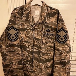 Genuine Air Force Shirt with Patches - Size 42 Regular